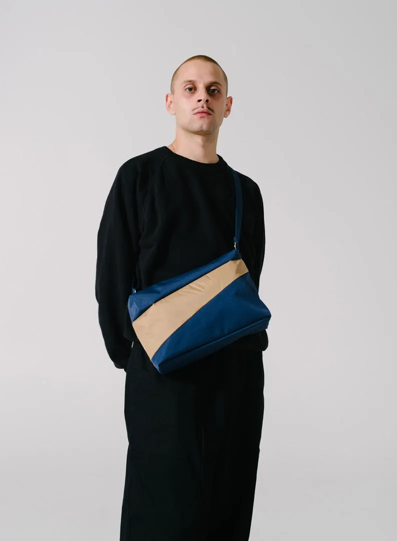 The New Bum Bag Navy & Camel Medium